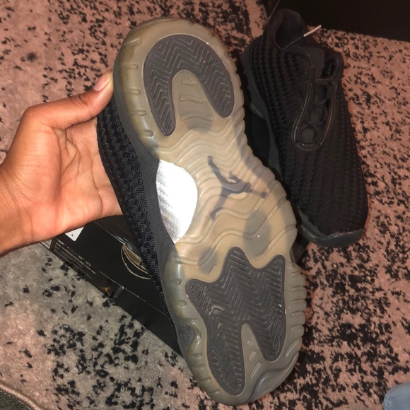 Air Jordan Future Low Bg - black and metallic - Picture 5 of 5